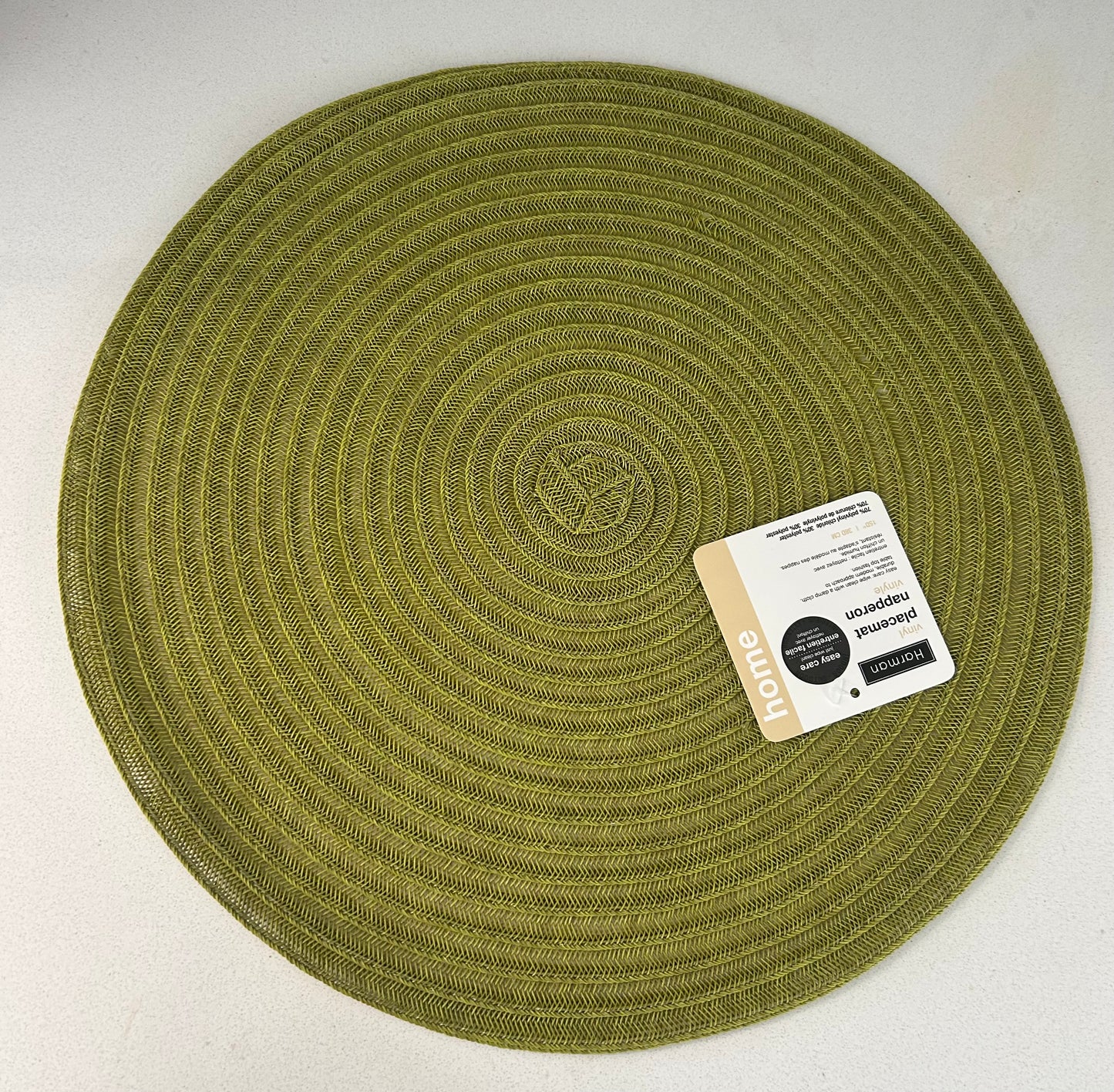 Round placemats
