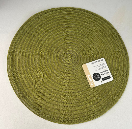 Round placemats