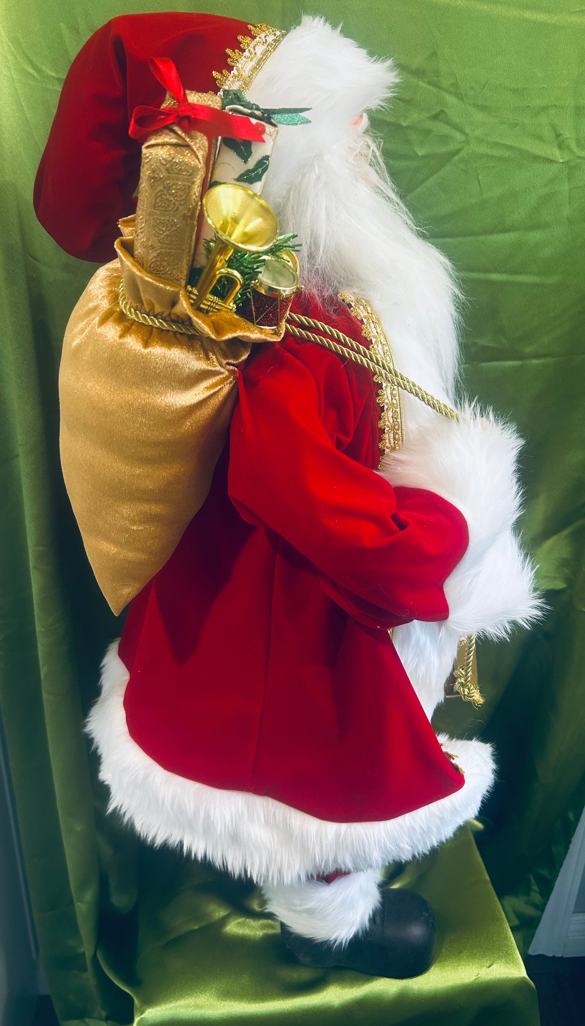 36”  Classic Santa in Red Velvet