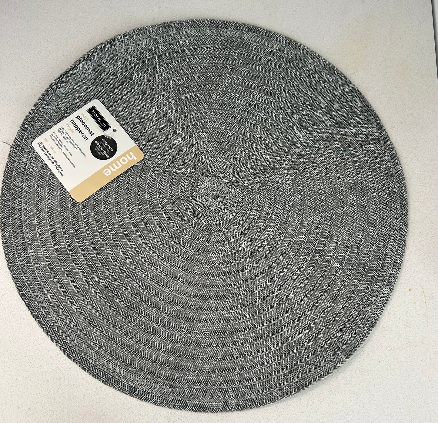 Round placemats